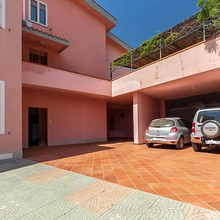 Alojamento de Acomodação e Pequeno-almoço Piu Mare 3*