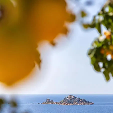 Piu Mare Alojamento de Acomodação e Pequeno-almoço 3*
