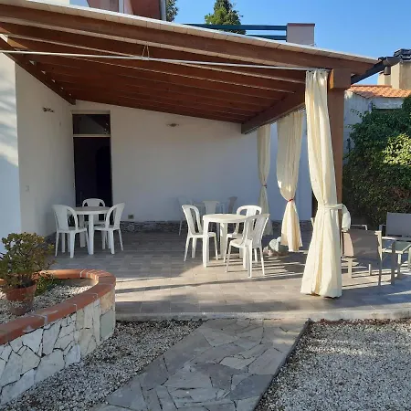 فندق مبيت وإفطار Piu Mare سانتا ماريا نافاريز