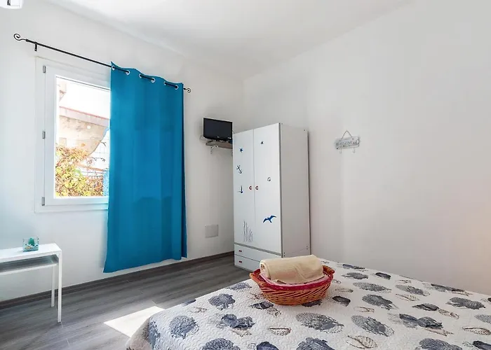 Piu Mare 산타마리아나바레제